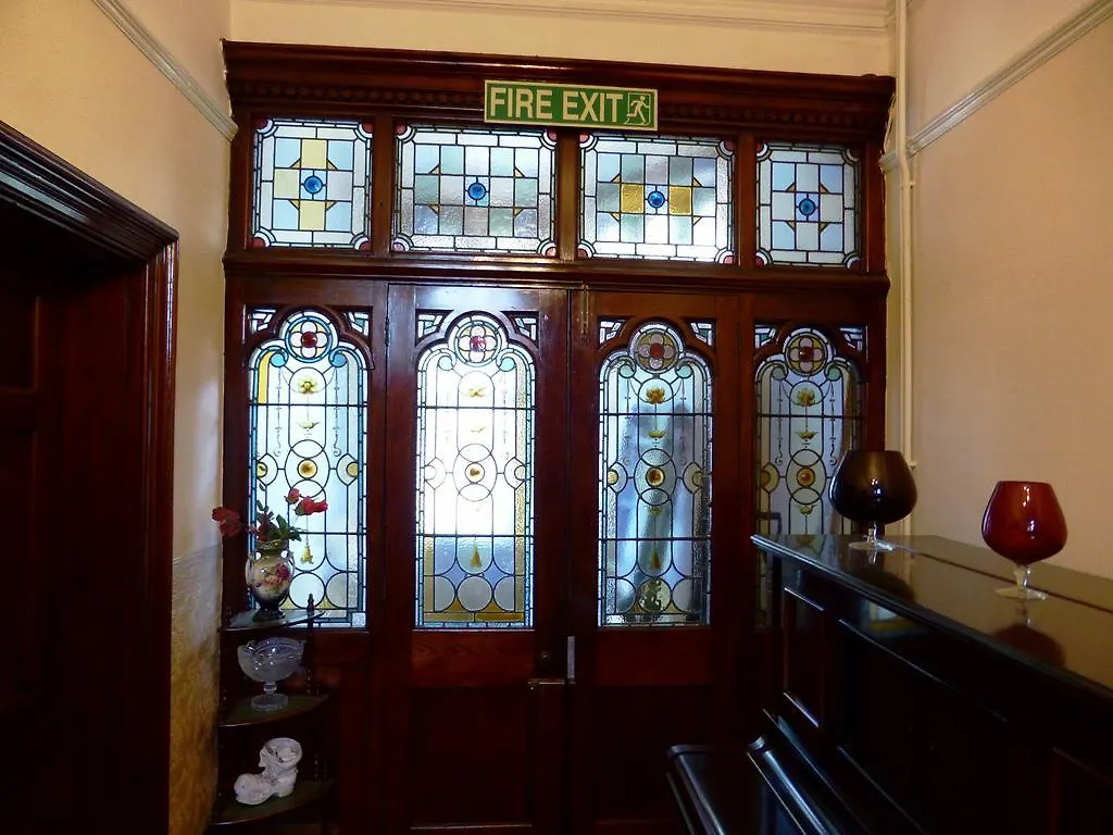 Old Vicarage Hotel Leeds  2*, Leeds (West Yorkshire)